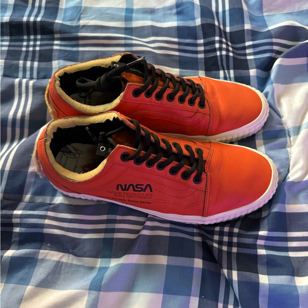Rare VANS NASA Collab Sz10.5M